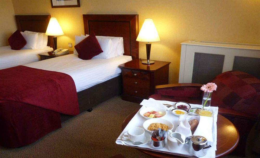 Clyde Court Hotel Дублин Экстерьер фото