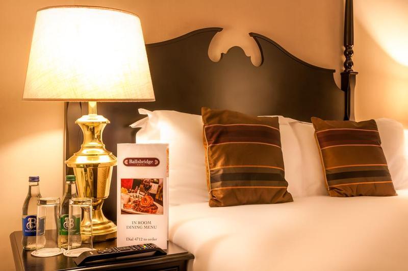 Clyde Court Hotel Дублин Экстерьер фото