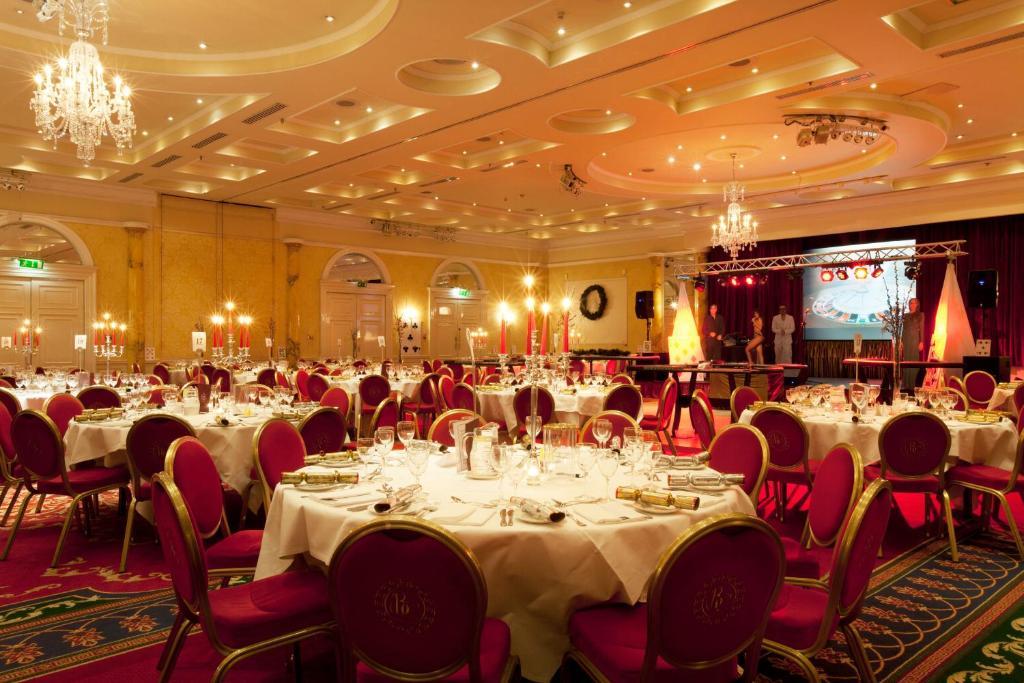 Clyde Court Hotel Дублин Экстерьер фото